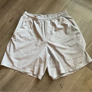 Mens Lululemon Athletic Shorts, Size M, Grey